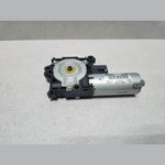 Bild in die Galerieansicht laden, 2018-2023 BMW X3 Panoramic Sunroof Shade Motor 1004160 F97 X3M and G01 X3 