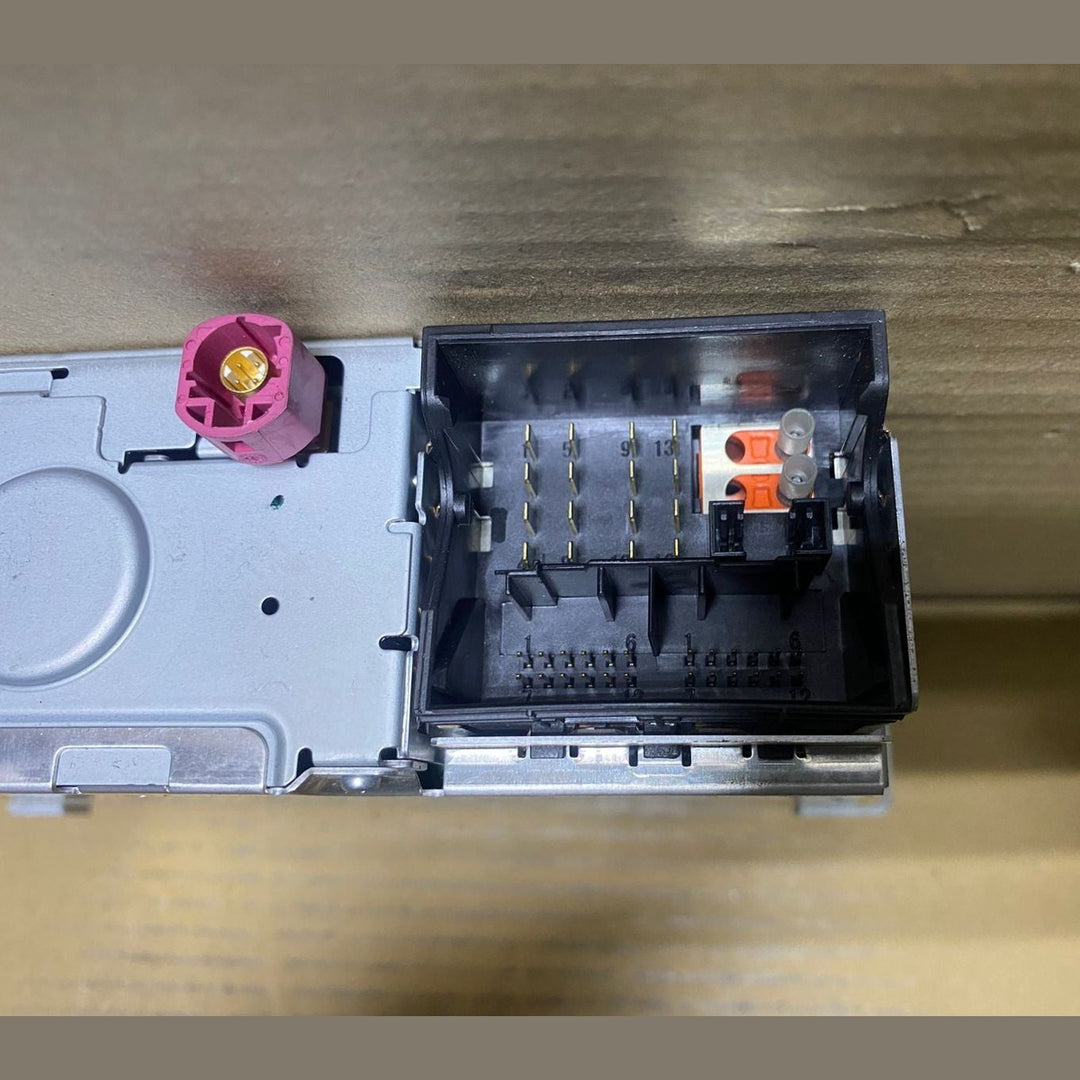BMW Radio Cd Player Head Unit 9272002 F10 F11 and 6 Series F12