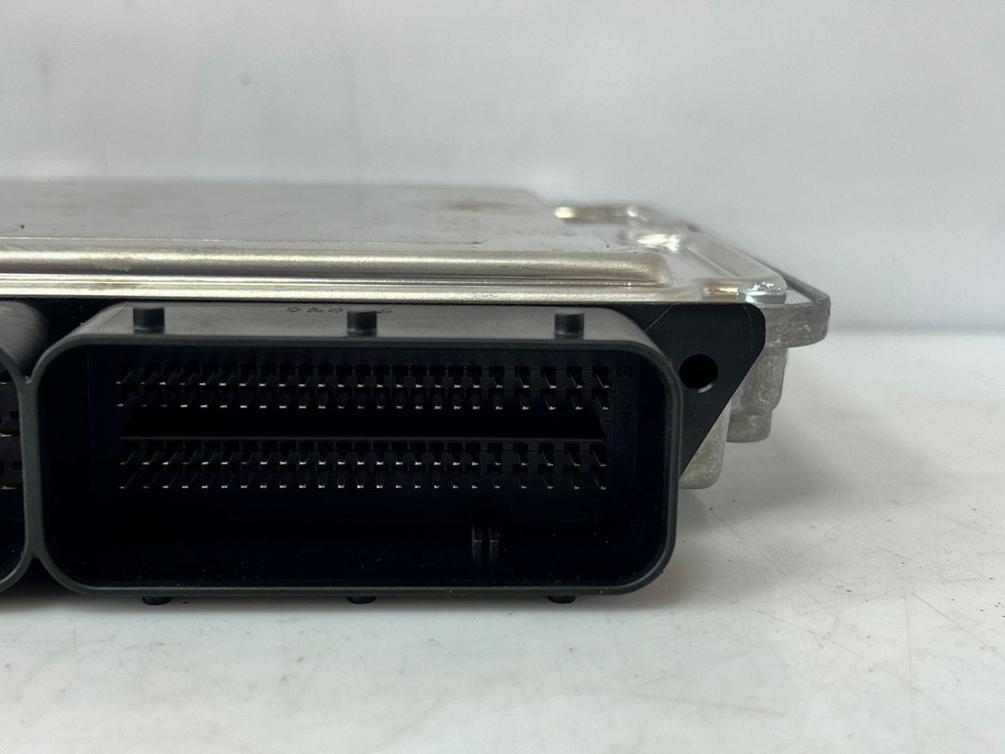 2012 BMW F30 N47D F20 3' 2.0 320d 120d diesel Engine Control Unit ECU 8518568 