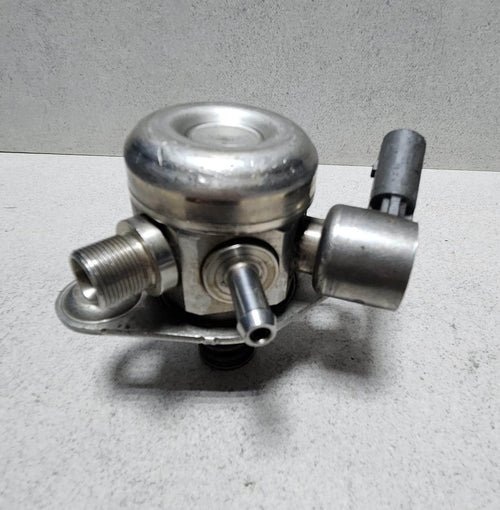 2014-2016 BMW 228i High Pressure Fuel Pump A2700700501 C180 GLA250, A200 B180
