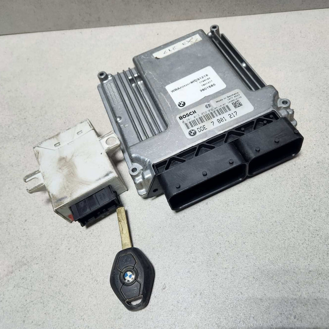 2005-2008 BMW X3 Engine Control Unit 7801217 X3 3.0D E83 M57D30T2