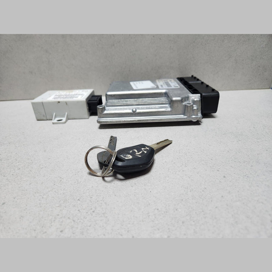 2008 BMW X3 Engine Control Unit 7809999 X3 E83 1.8sd 2.0sd N47