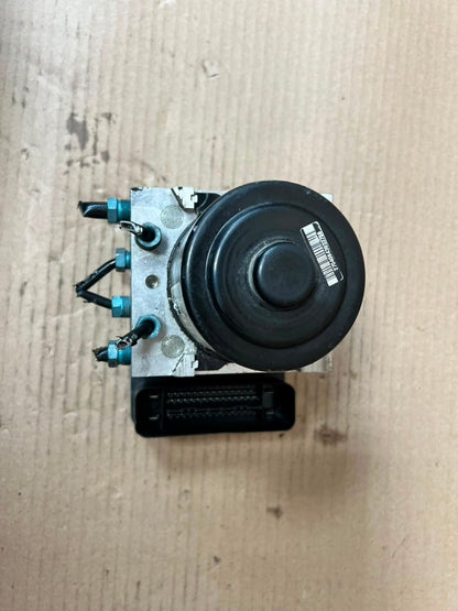 2017 BMW X3 F25 X4 F26 ABS DSC Pump Control Module 6881322 OEM