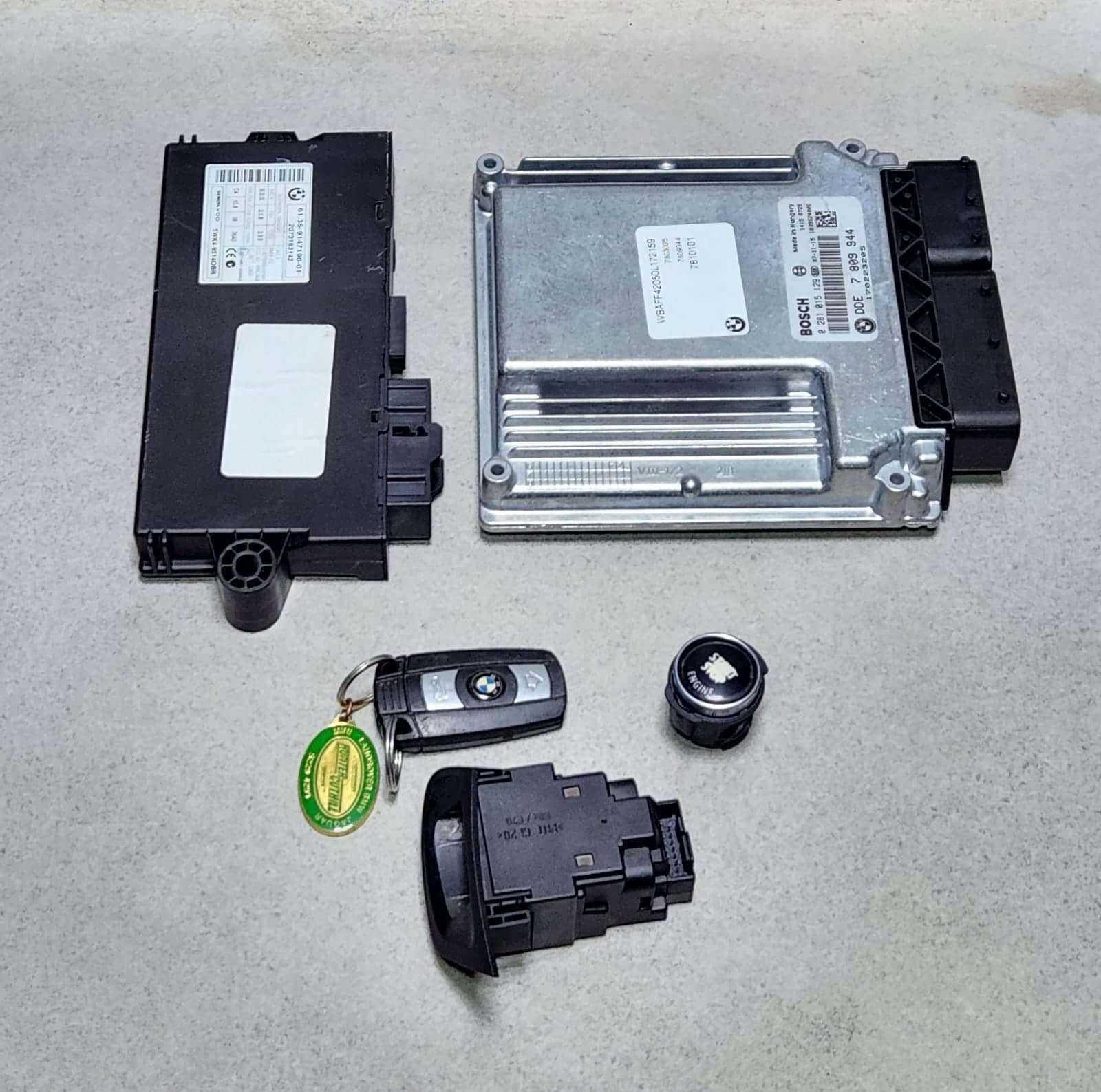7809944 BMW 2007 M57 X5 Engine Control Unit 3 Seri E90 E91 and 5 Series E60 E61 