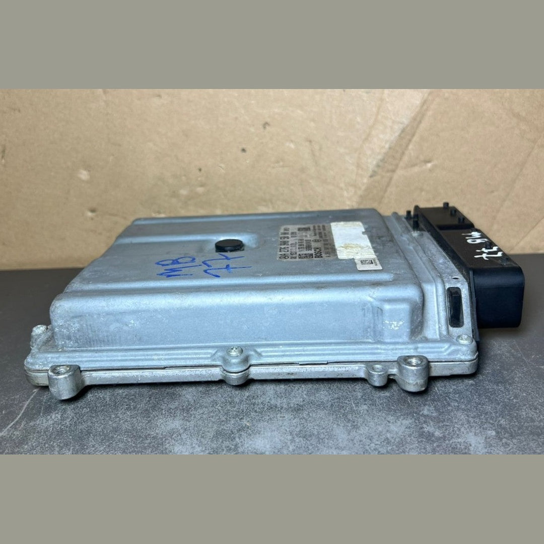 10-14 Mercedes W204 C-Class Engine Control Module Unit ECM ECU A276 9005000 OEM