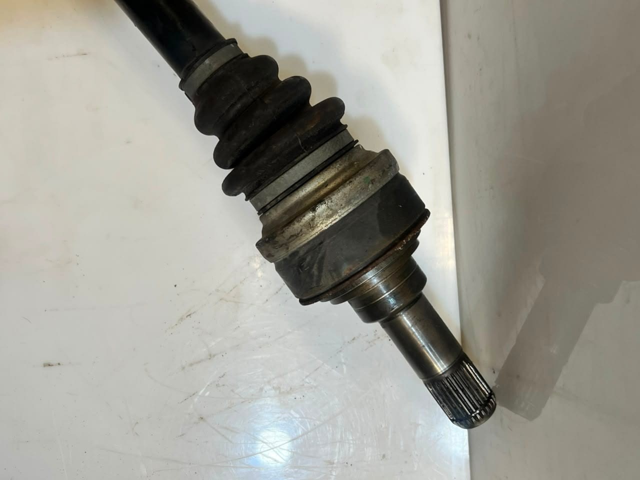 BMW F10 F11 5 Series B47 N47N 535i Rear Left Output Drive Shaft AXLE 7581027