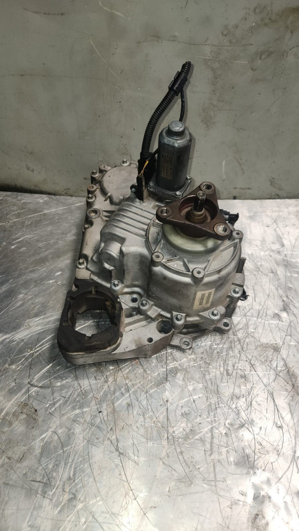 2007-2013 BMW X5 Transfer Case 7574777 X5 E70 ATC 700 USED 90K KM
