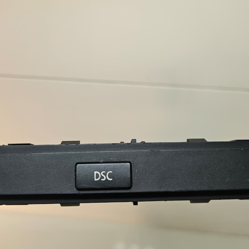 2004-2008 BMW E60 E61 525i Heated Seat DSc Switch Panel 6940223