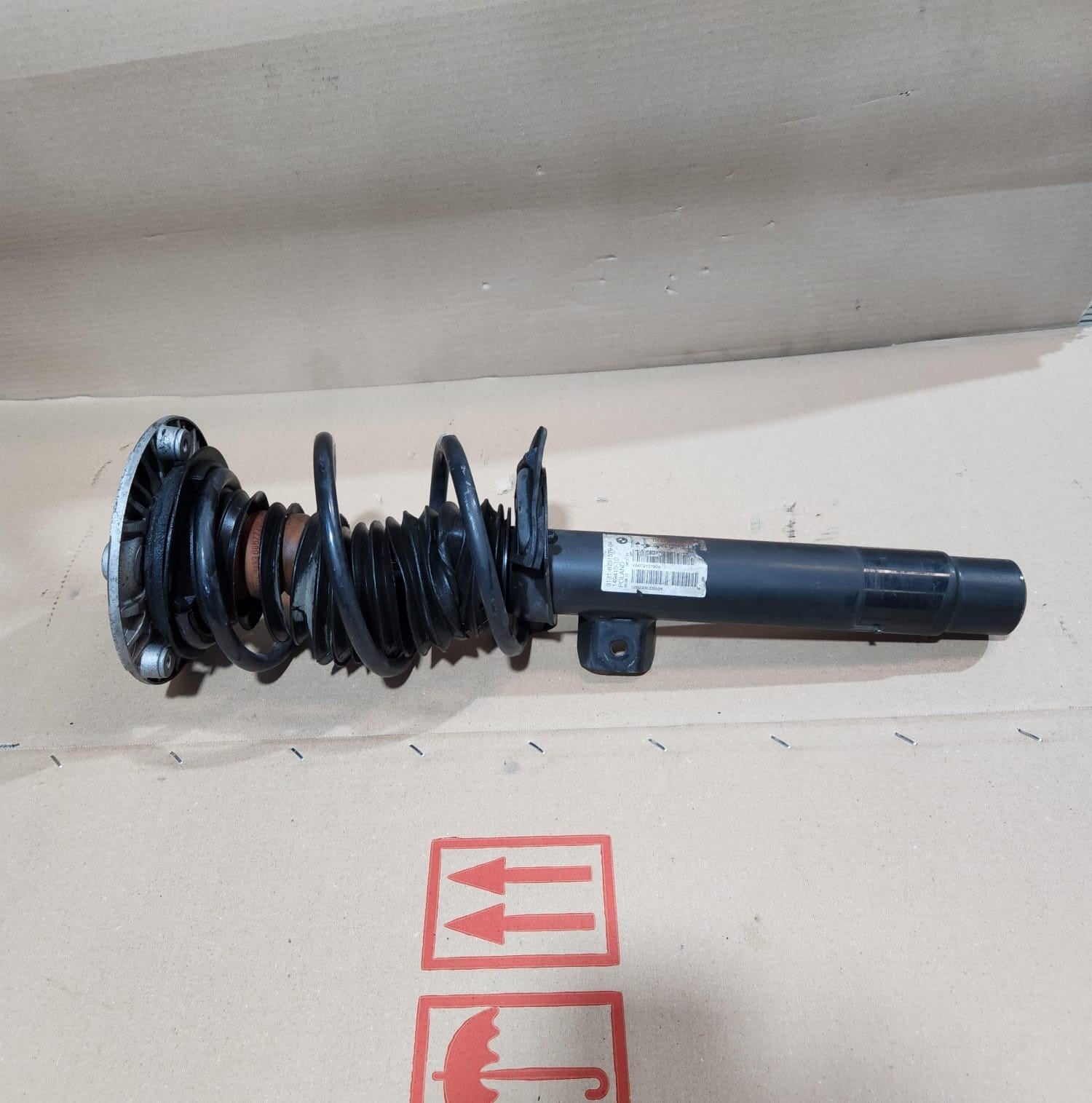 2012-2016 BMW 328i Front Shock Absorber With Coil Spring 6791579 F30 F31