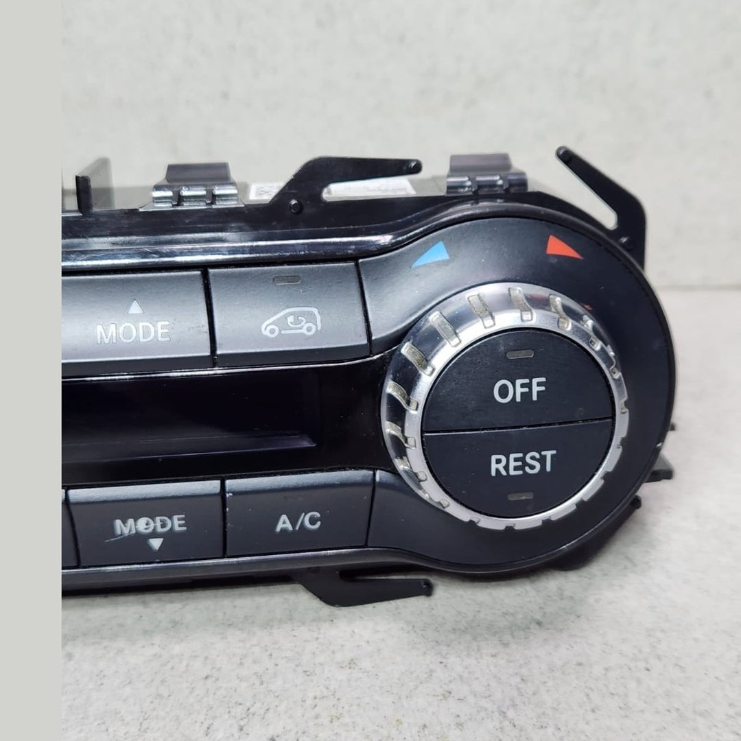 2014 Mercedes-Benz GLA250 Climate Control Panel A2469002408