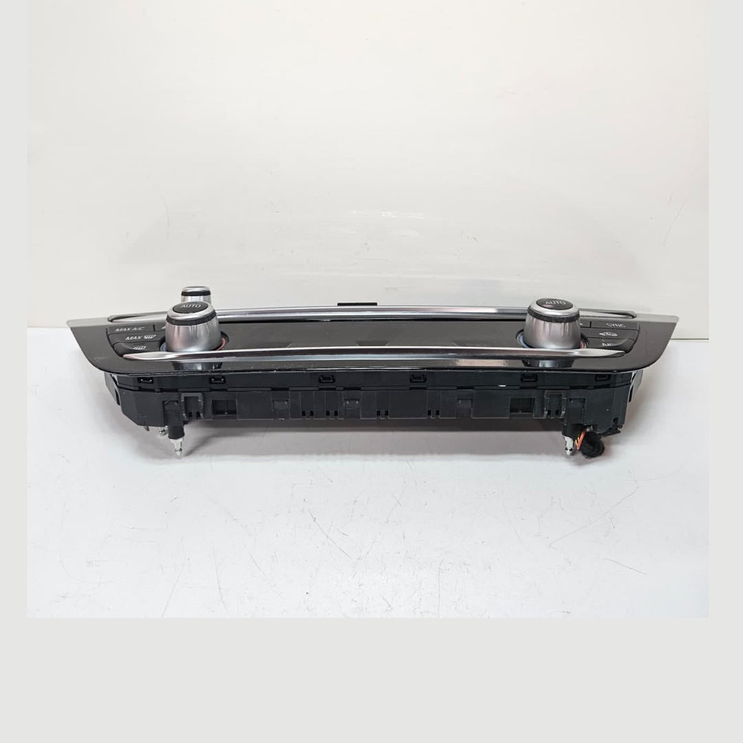 2017-2020 BMW  5 Series G30 G31 530i Air Conditioning Control Panel 5A09B19