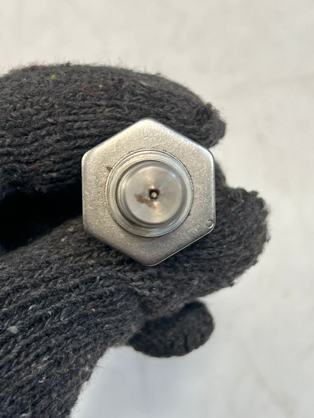 BMW 3 7 Series F30 F31 F35 G11 G12 Oil Pressure Sensor 8614494 OEM