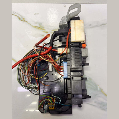 2010-2014 Mercedes-Benz C300 Rear Sam Module Relay Fuse Box 204 9060205 W204 C25