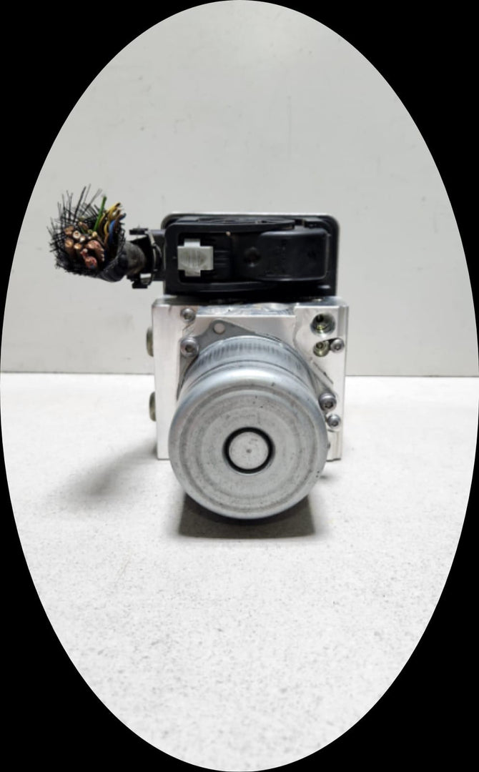 BMW 5 Series G30 G31 540i xDrive Abs Pump Module 6887497 OEM
