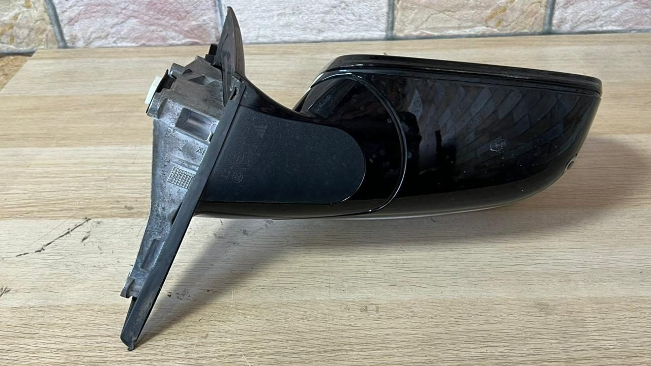 BMW RIGHT Front Door Electric Wing Mirror F0184102U668B 5 Series G30 G31 RHD