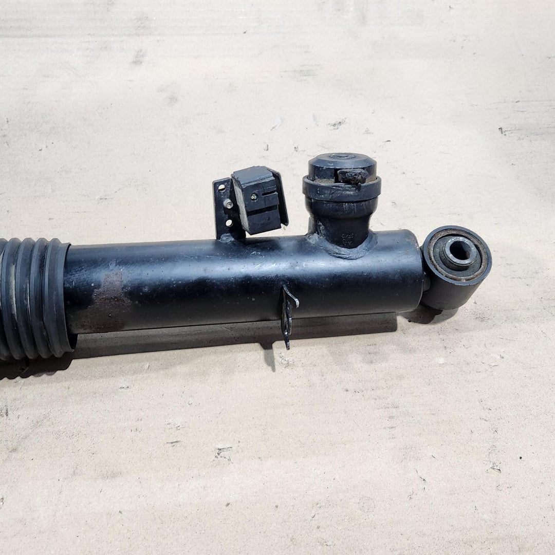 2013 BMW X5 Shock Absorber Rear Left 6863175 X5 F15 and X6 F15