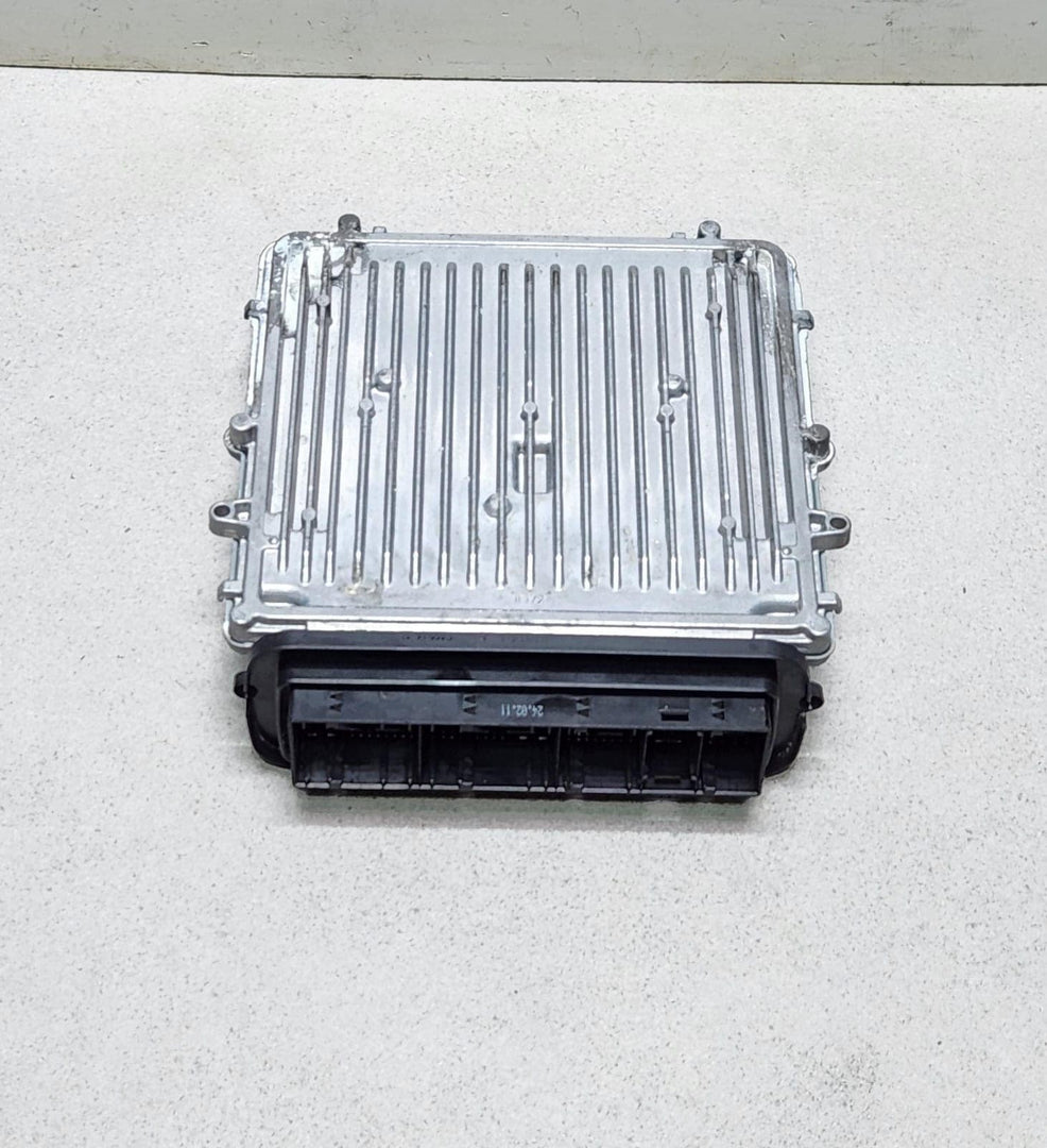 BMW N57 Engine Control Unit  8513169 F10 F11 OEM