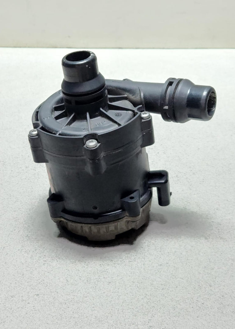 BMW Auxiliary Water Pump Electric 8638237 5 Series G30 8 Series G15 OEM