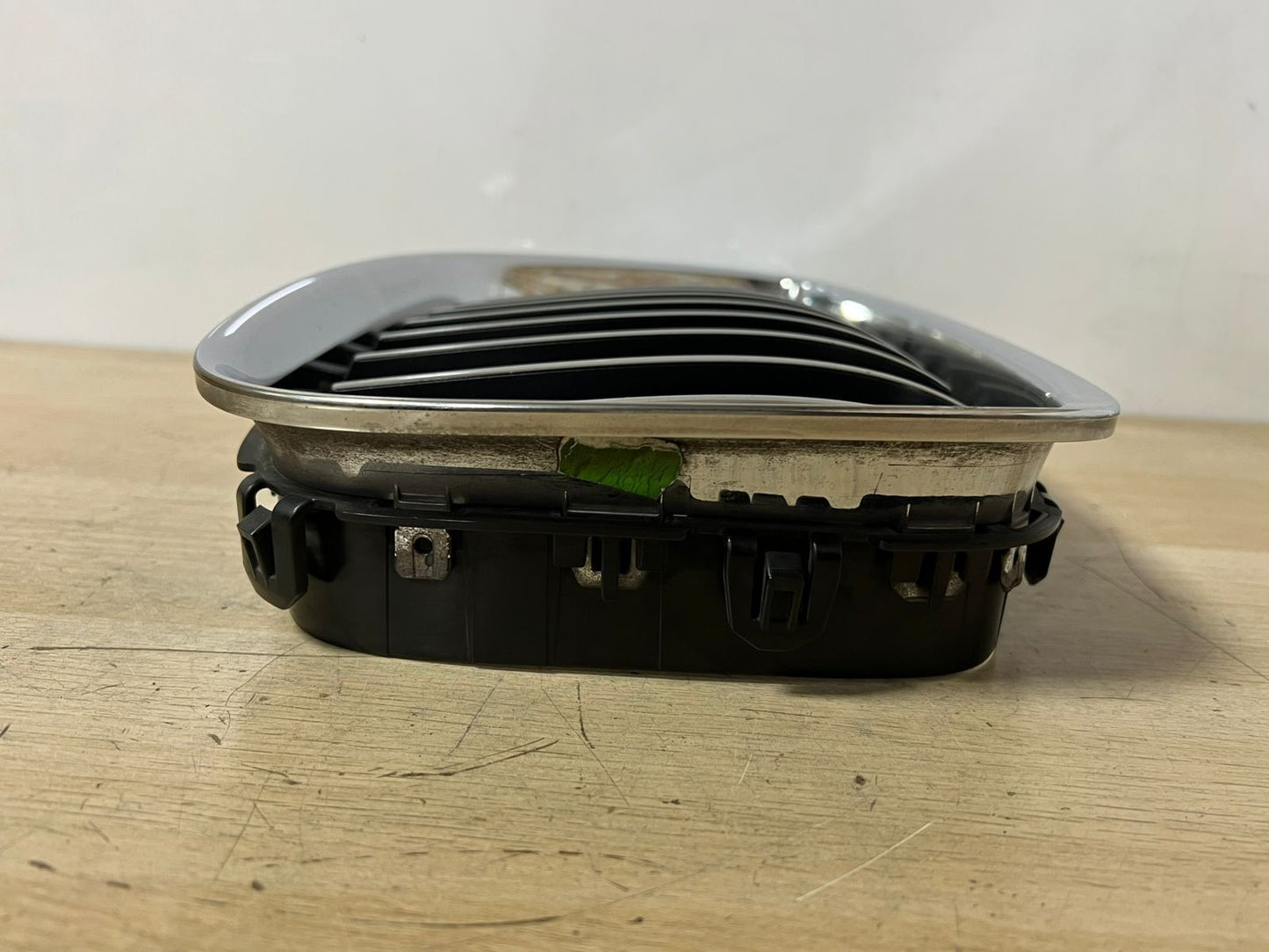 BMW 5 Series GT F07 2009 Front Right Upper Bumper Grille Trim Chrome OEM 7200170