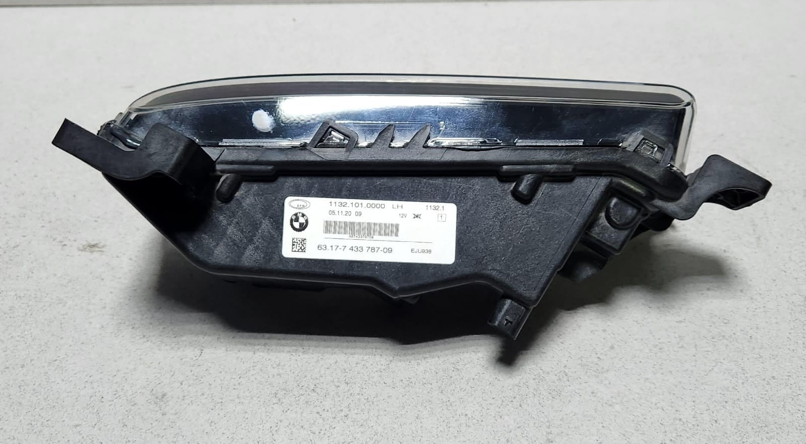 2020-2024 BMW 320i Fog Light LED Left 7433787 3 Series G20 G21 and 2 Series F44