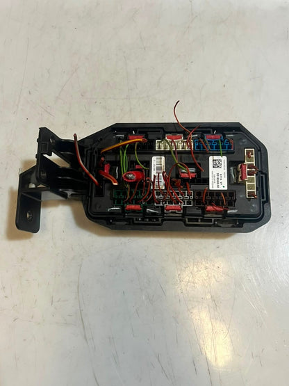 BMW F15 X5 and F16 X6 35iX Front Power Distribution Fuse Box 9316568 OEM