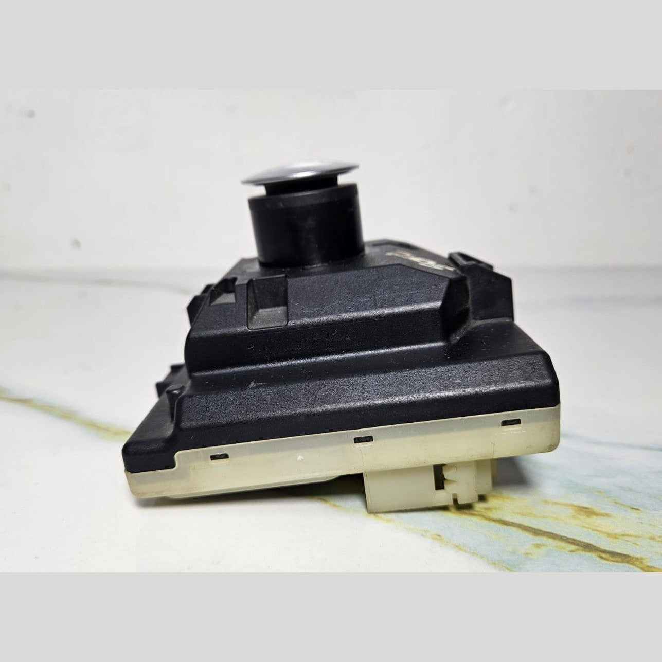 14-18 Mercedes W222 C63 AMG C300 Start Ignition Switch Module A222 9007121 OEM