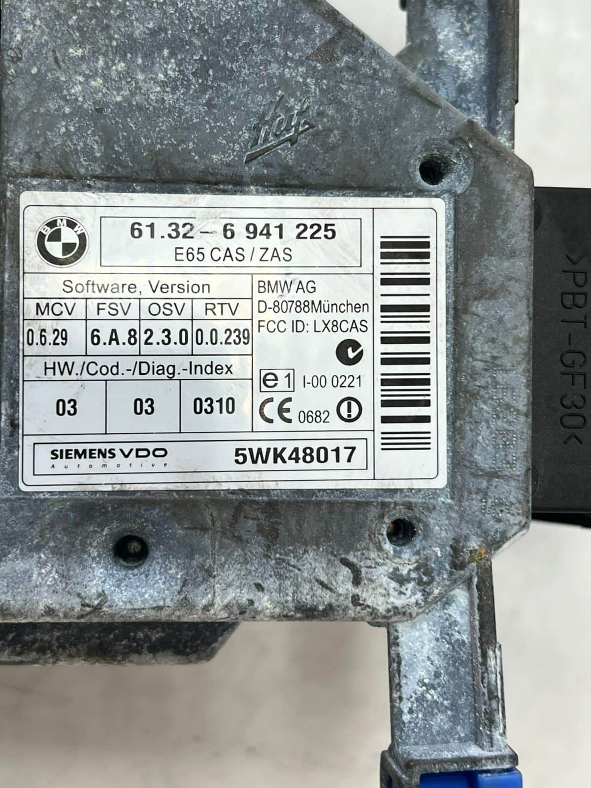 2002-2005 BMW 7 E65 E66 IGNITION MODULE START STOP KEY 5WK48017 6941225