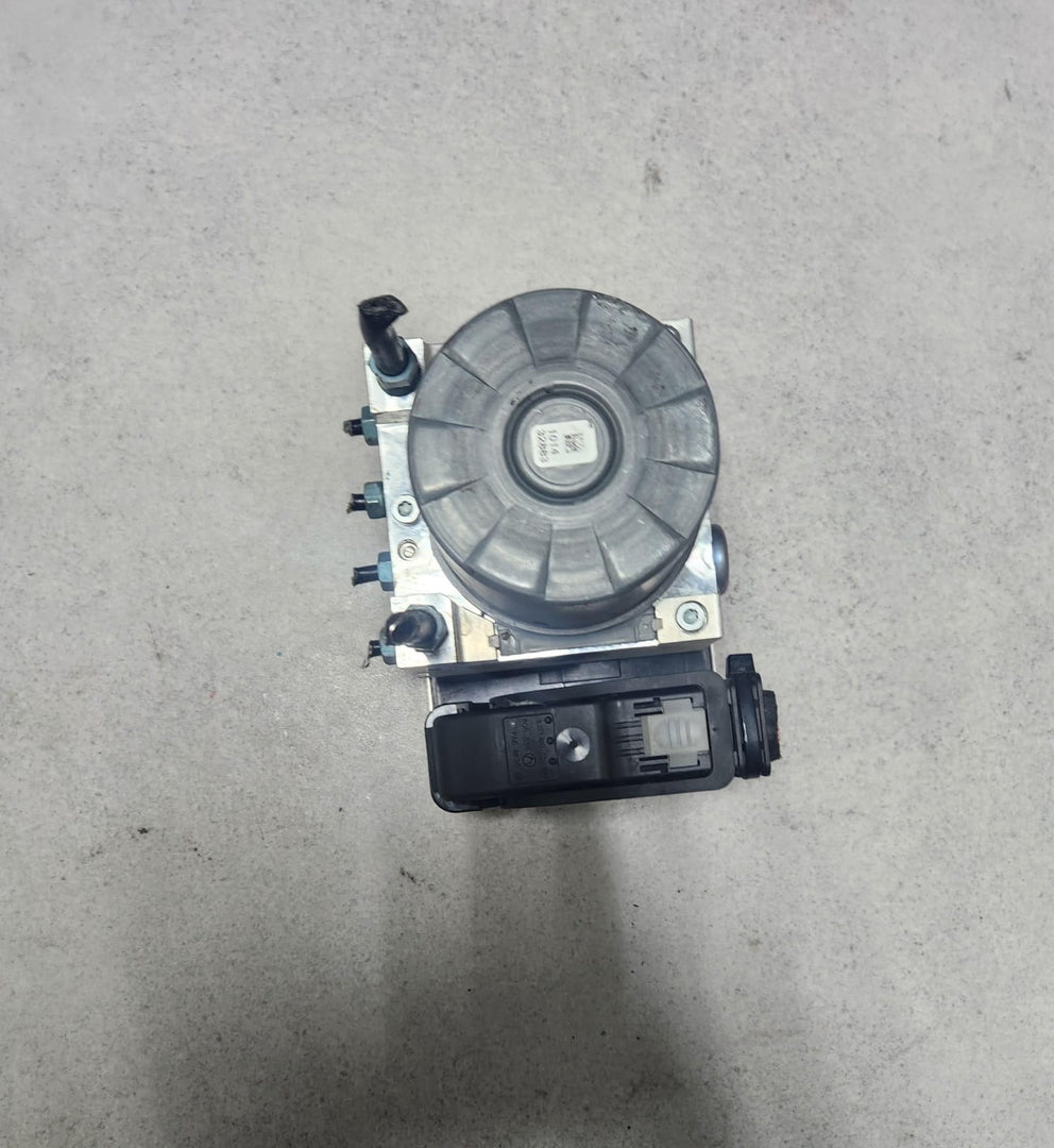 2019-2020 BMW 330i Abs Pump Control Module 6899240 3 Series G20 and Z4