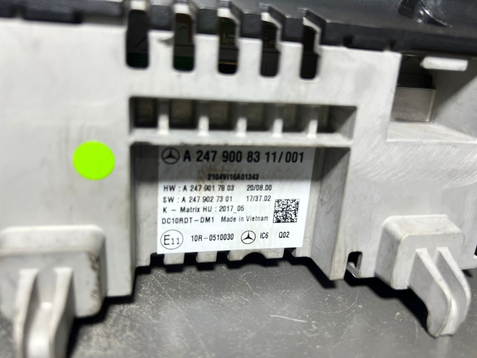 Mercedes W247 Digital Speedometer Instrument Cluster Display Screen A247 9008311