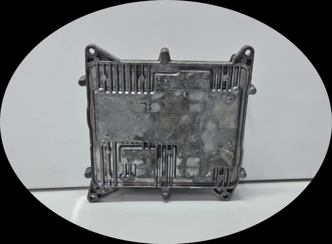 8610678-2011-2015 BMW X1 E84 N20B20A Engine Control Unit DME ECU Only OEM