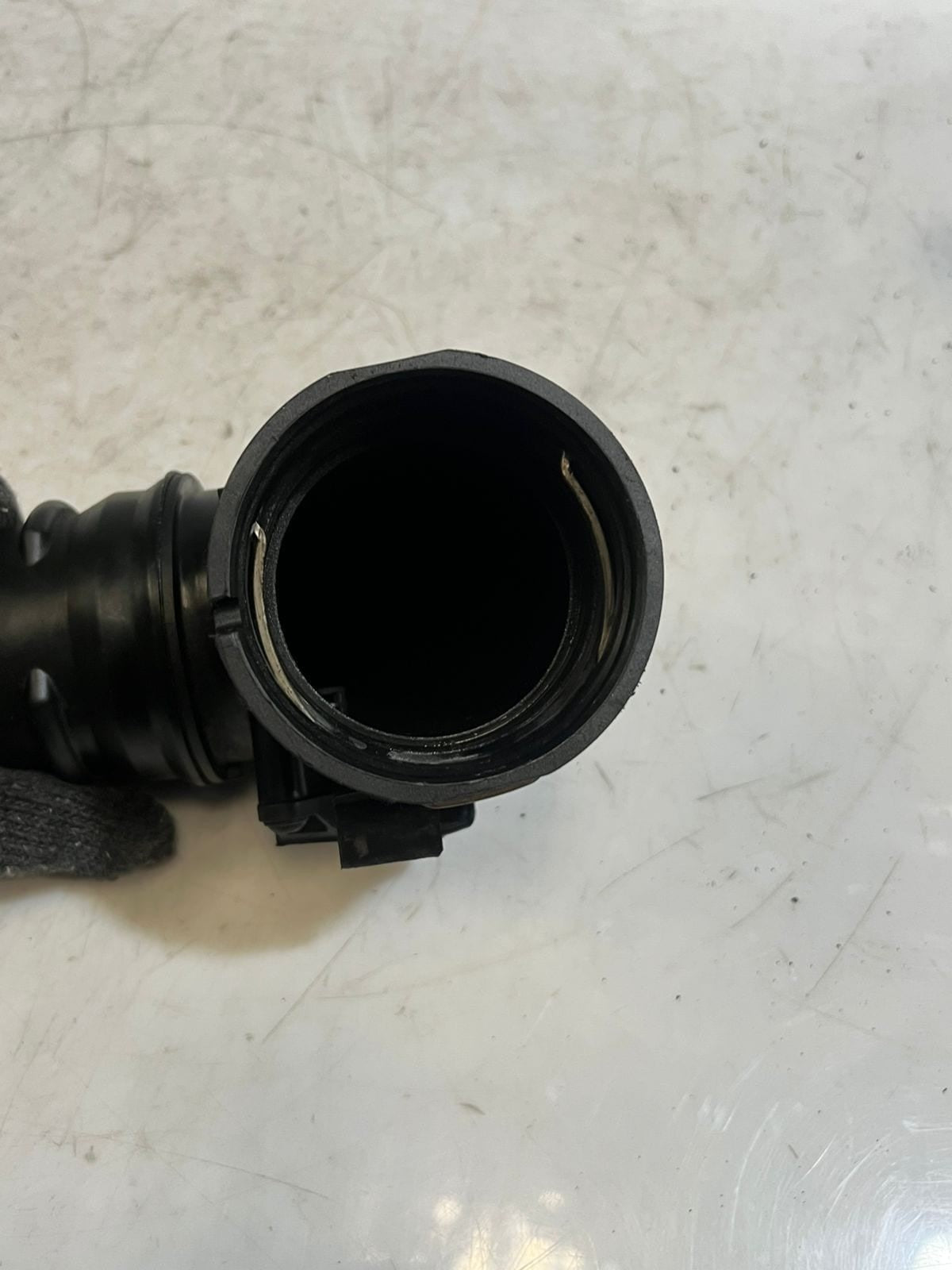 2012-2016 BMW 328i F32 F33 F36 F30 F31 N20 Turbocharger Intercooler Pipe 7597592