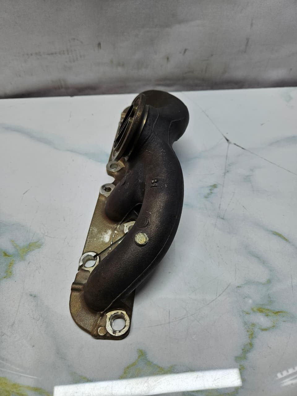 2015-19 BMW G11 G12 X5 G05 F15 with 4.4 V8 N63 engine Exhaust Manifold 8600288