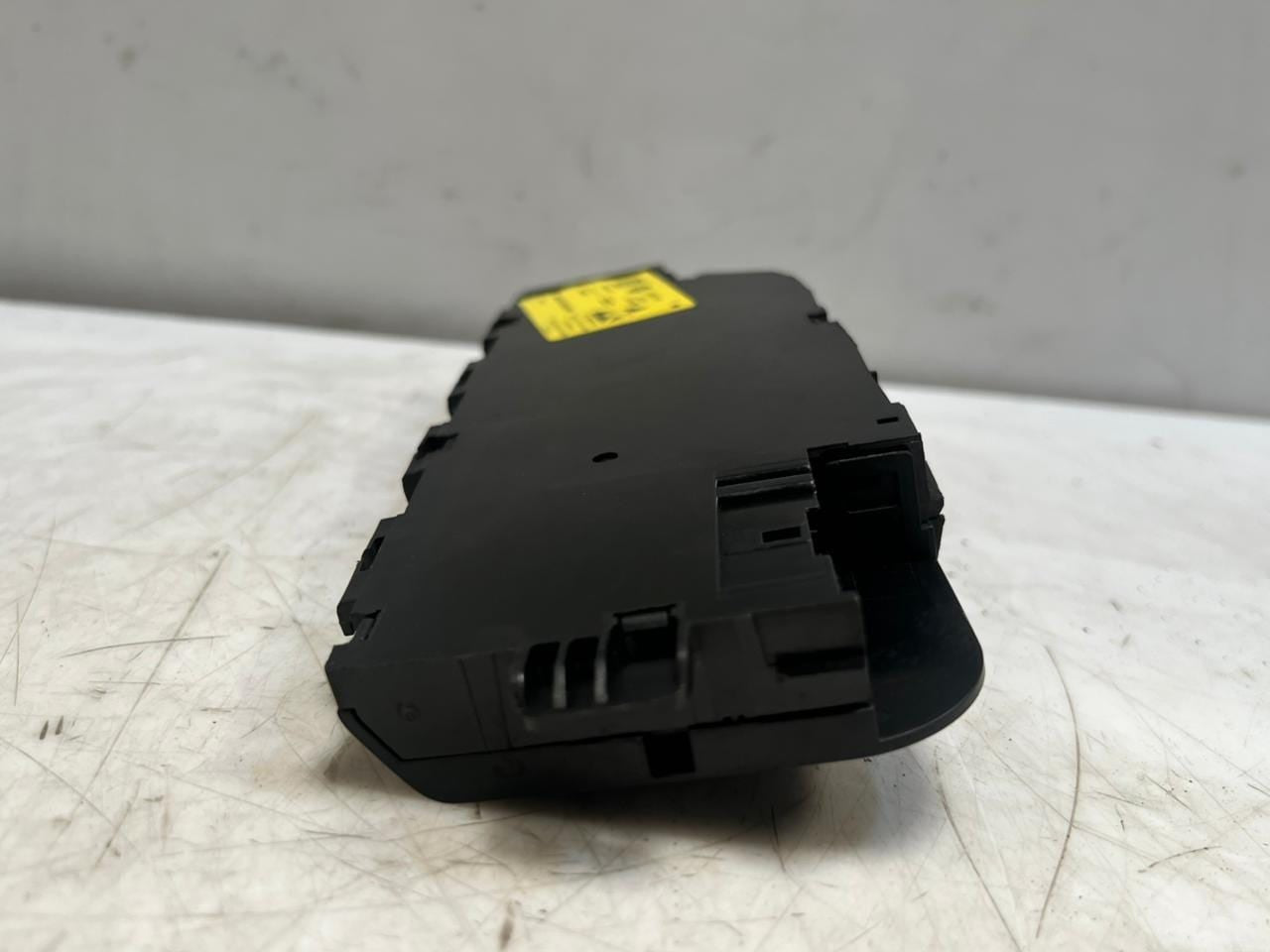 2015-2019 BMW X6 Front Right Seat Control Switch 9347414