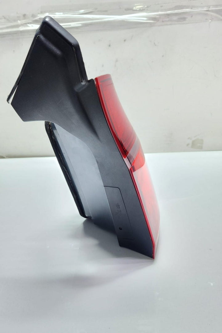 2009-2013 BMW X5 Rear Right Tail Light 7227792 X5 E70 LCI
