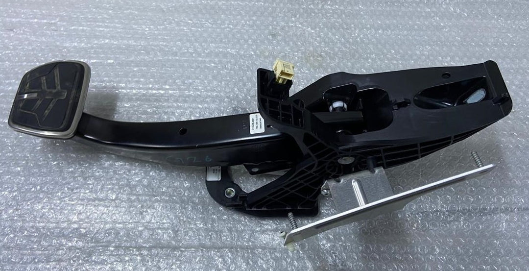 OEM BMW 3 4 SERIES G20 G21 G22 G23 G26 M SPORT BRAKE PEDAL – 6874282