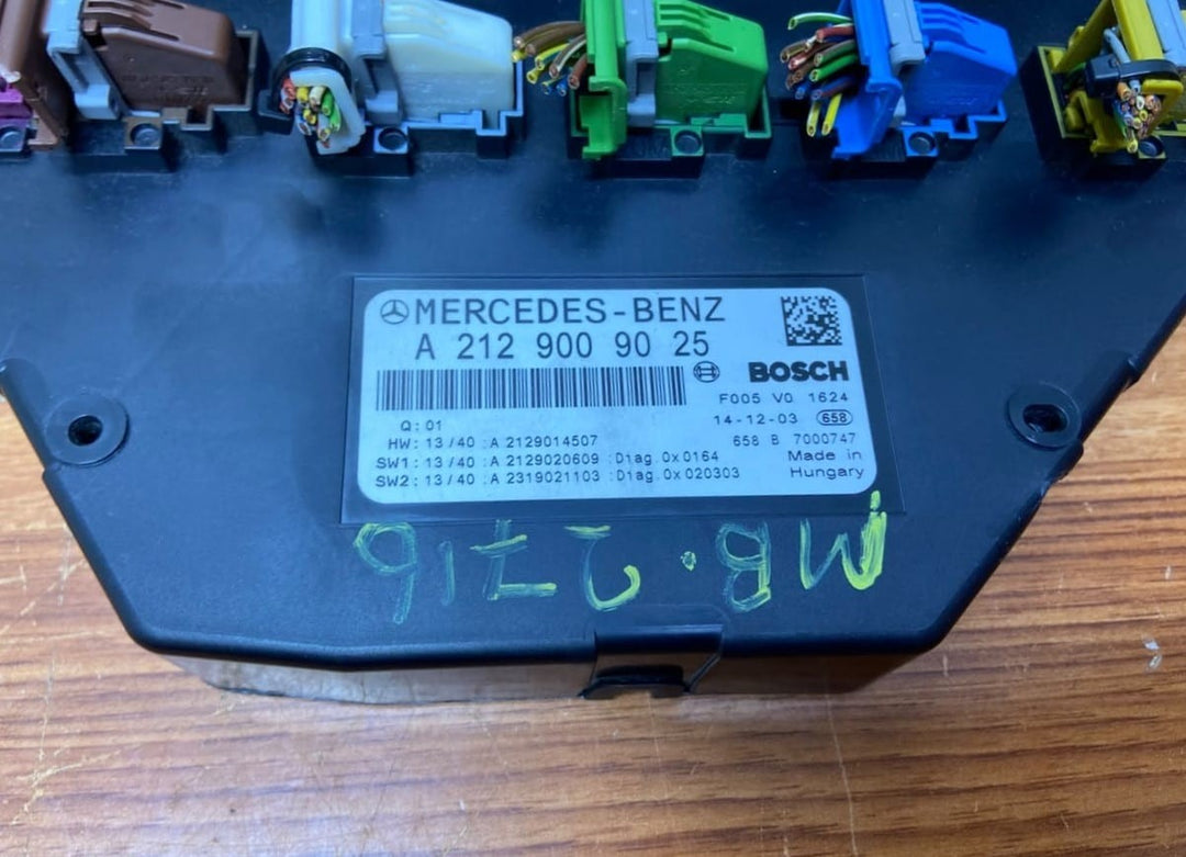 2014 Mercedes-Benz E300 Front Fuse Box Sam Control Unit A2129009025 W212 W204