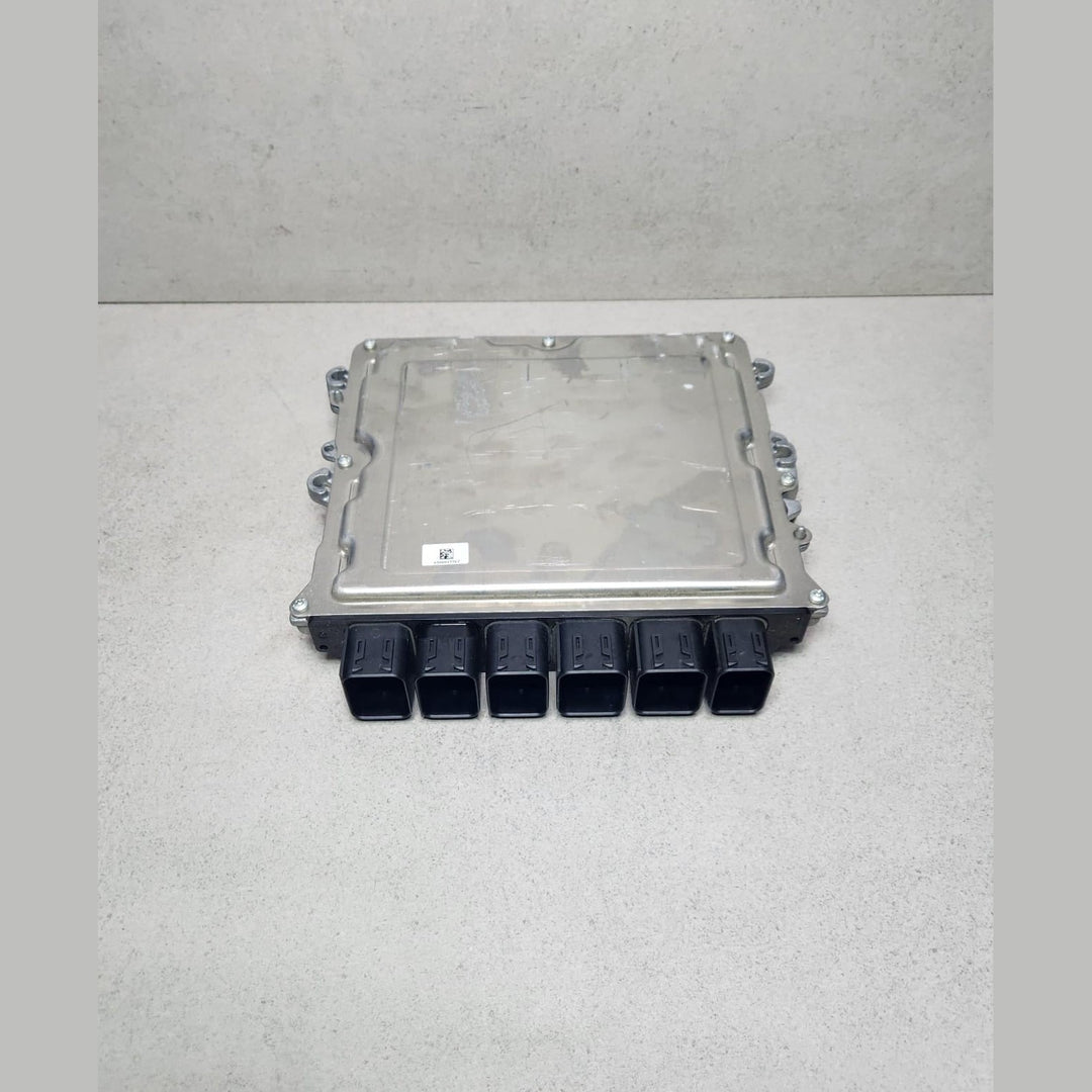 BMW F30 F31 F32 F33 F34 F35 B48 330i 430i Engine Control Unit DME 8676533 OEM