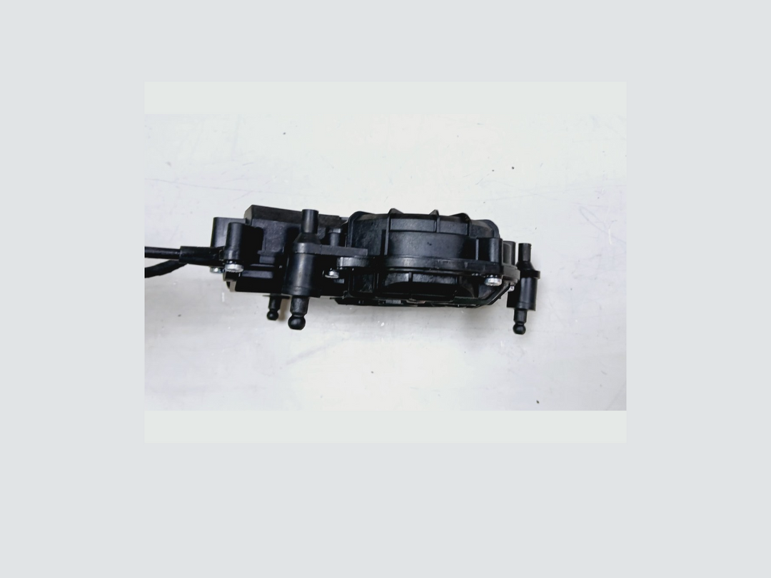 BMW 3 SERIES G20 G21  TAILGATE BOOT LID SOFT CLOSING LOCK ACTUATOR MOTOR 7430626