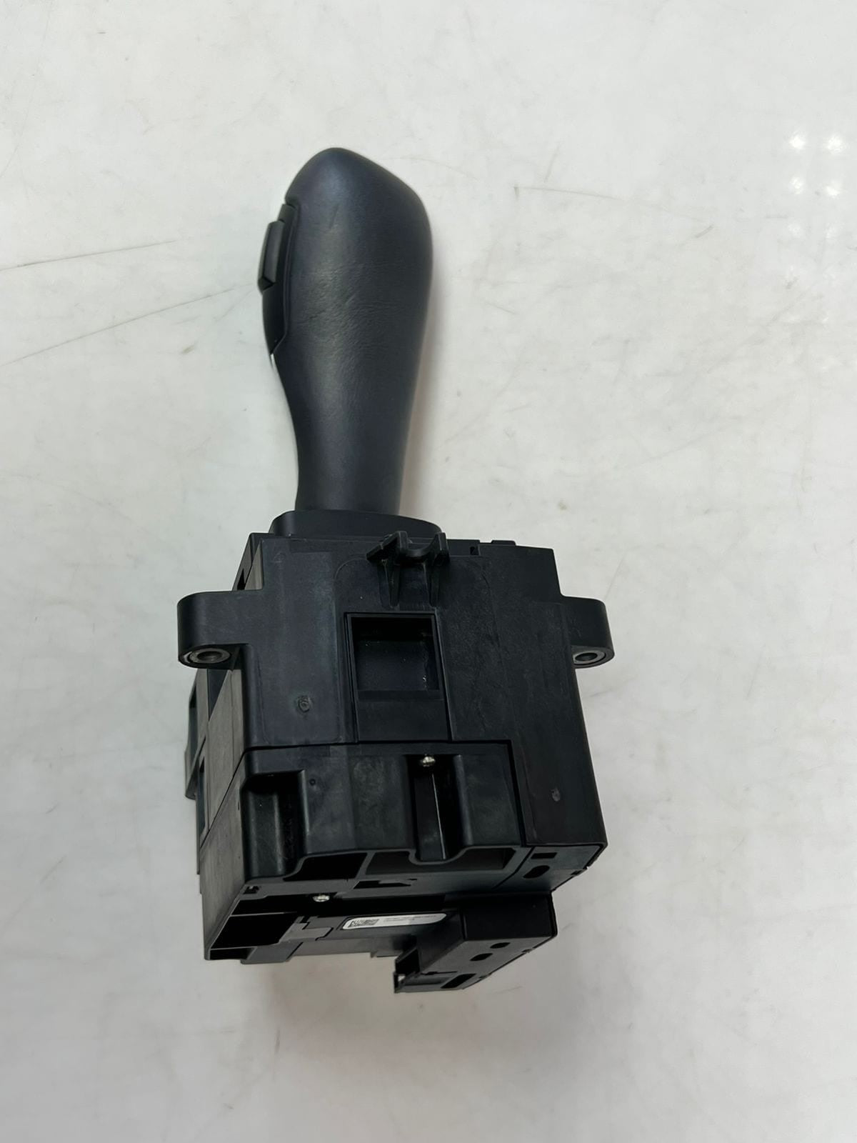 BMW 5 Series F10 F11 and 7 Series F01 Gear Selector Shift Lever 9218102 OEM