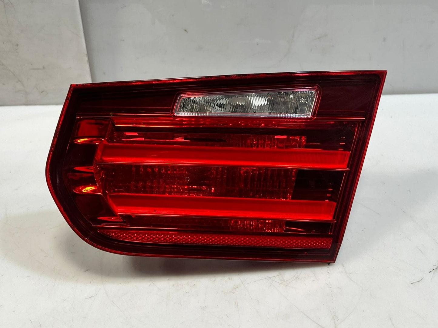 2012-2015 BMW 3' F30 F31 328i 335i F80 M3 LCI RIGHT REAR Tail Light 7371112 OEM