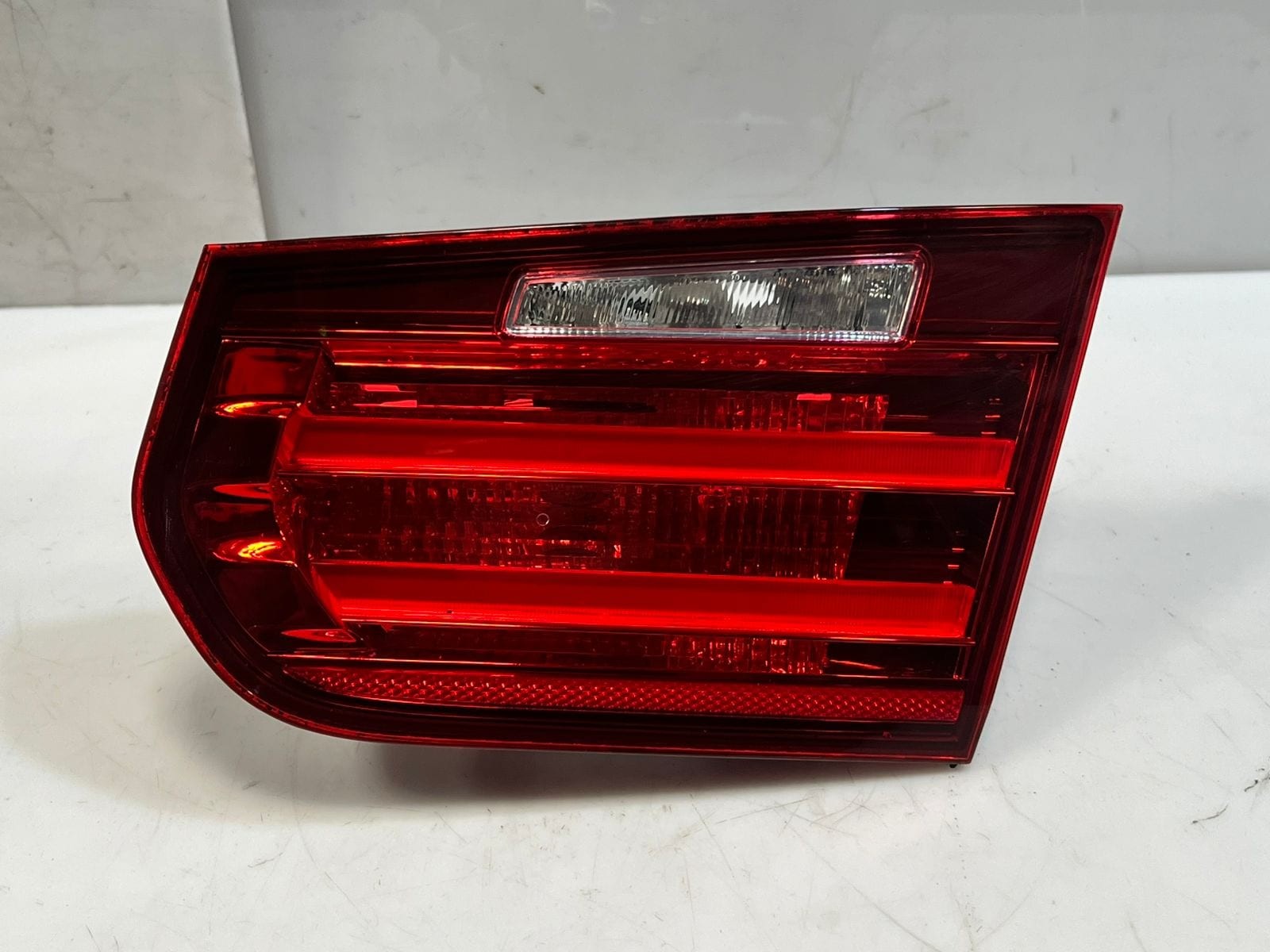 2012-2015 BMW 3' F30 F31 328i 335i F80 M3 LCI RIGHT REAR Tail Light 7371112 OEM