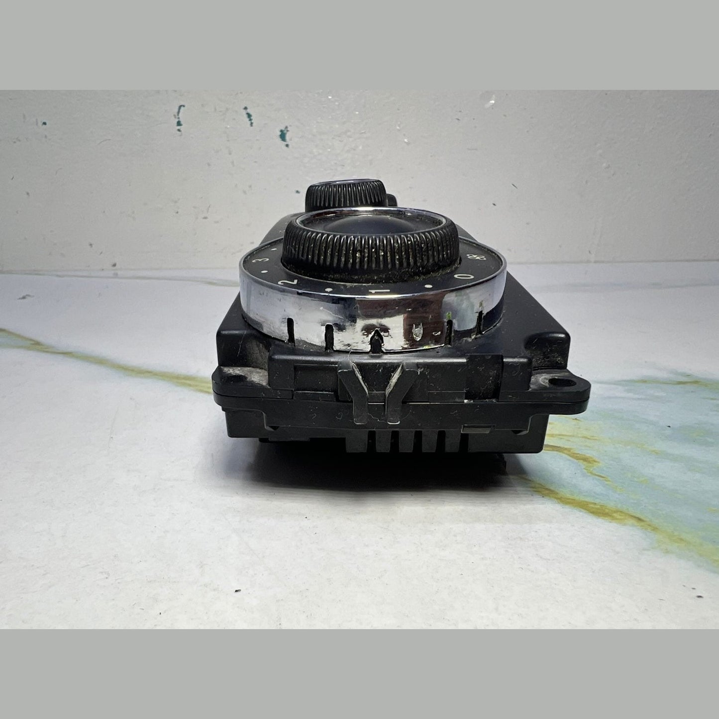 2004-2005 Mercedes-Benz C240 Climate Control Unit A2038303785 C-Class W203