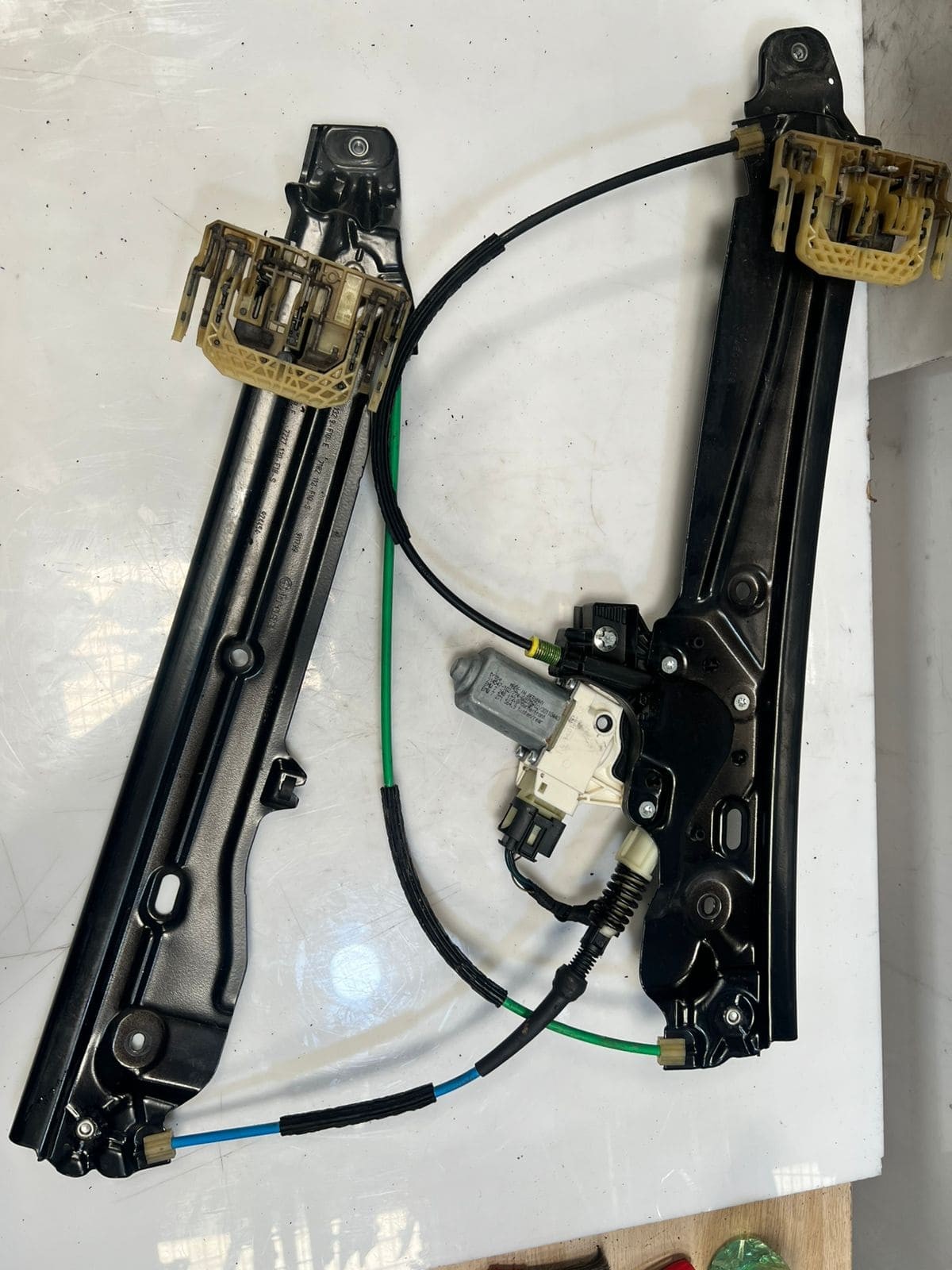 2014 BMW M5 F10 Front RIGHT Door Window Regulator With Motor 7182112 OEM