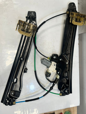 2014 BMW M5 F10 Front RIGHT Door Window Regulator With Motor 7182112 OEM