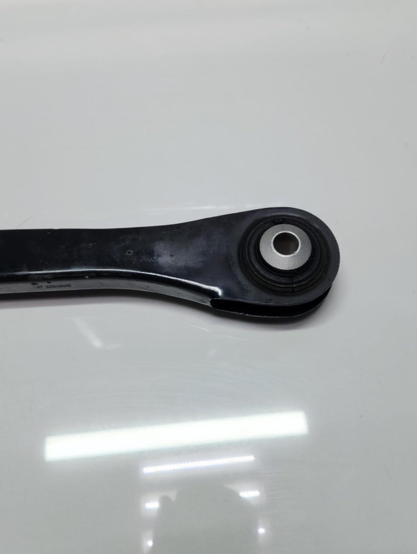 2016-2022 BMW 740i Rear Control Arm 6861126 7 Series G11 G12 OEM