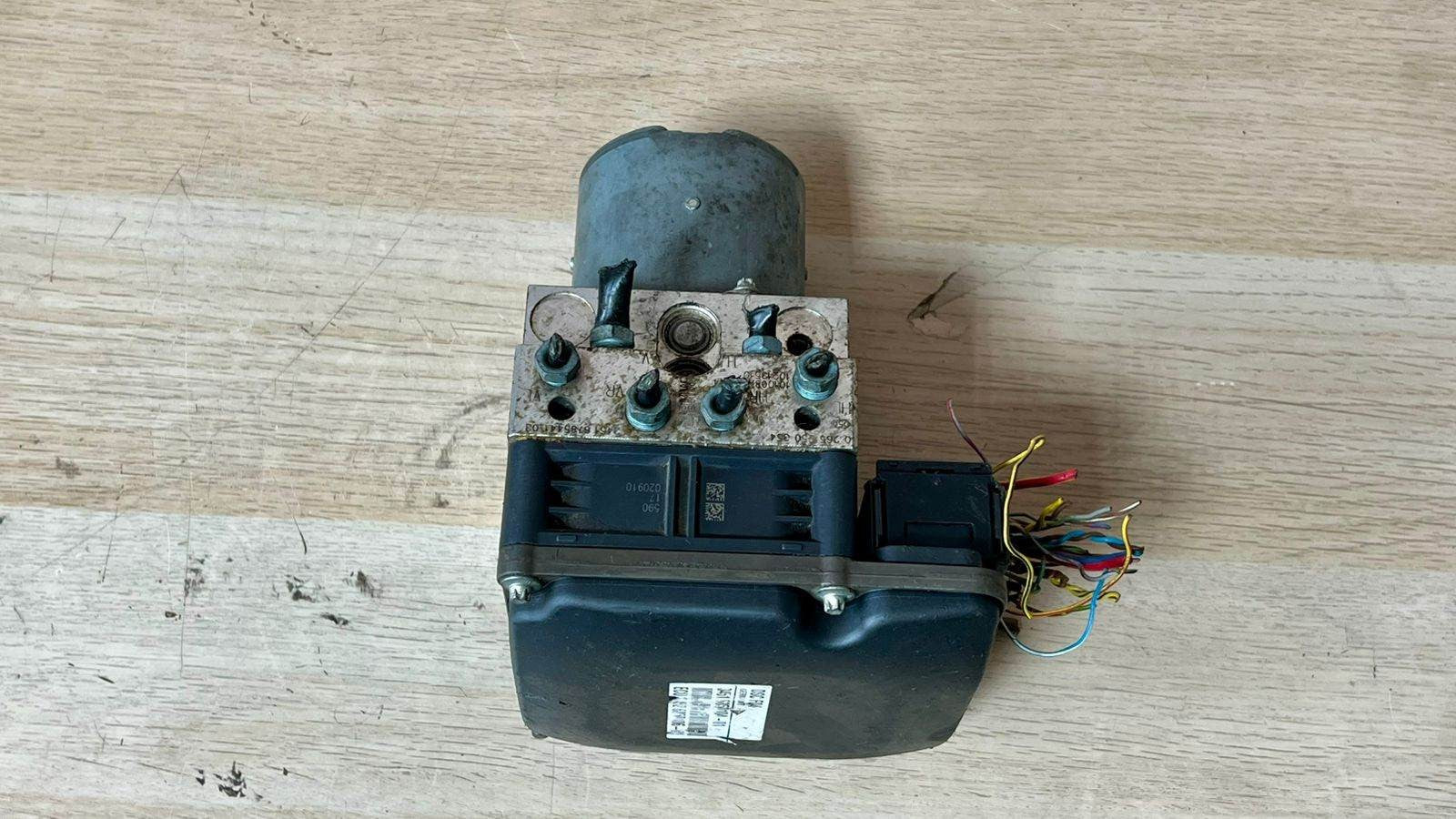 BMW F01 F02 ABS DSC pump module hydraulic block Bosch 0265960366 6850104 