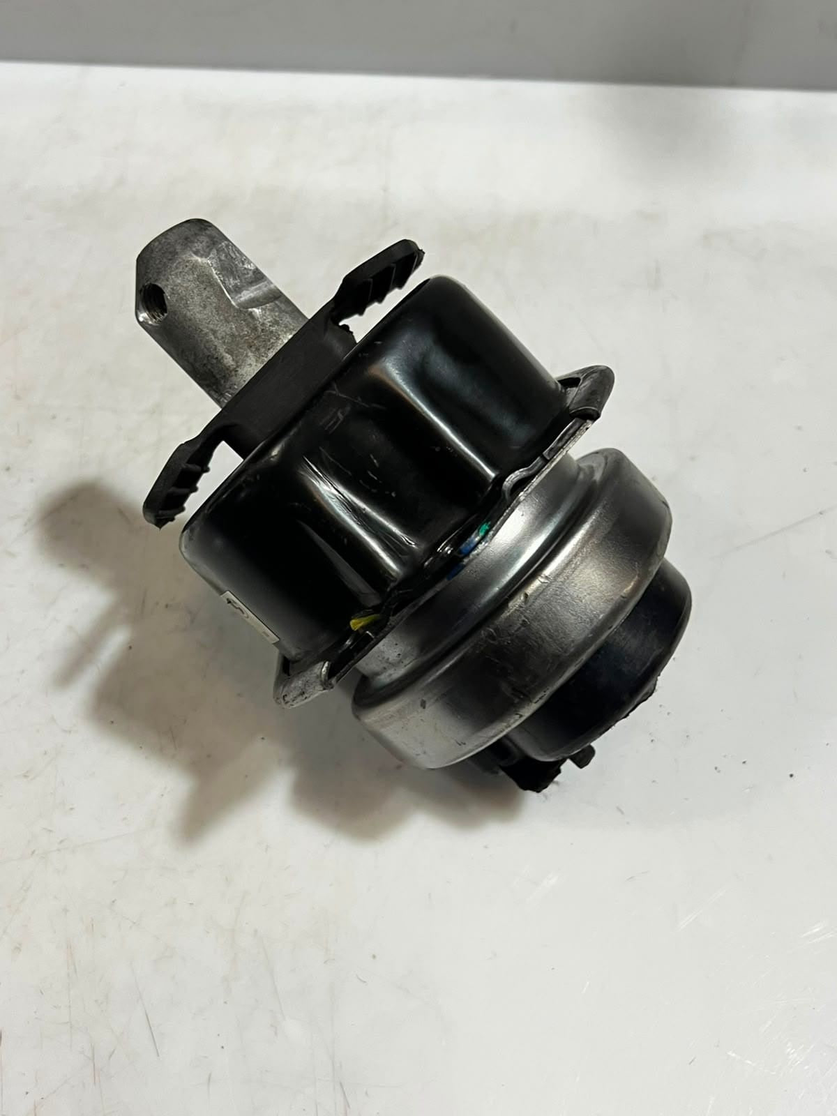 2010-2016 BMW X5 E70 and F15 X6 Engine Mount Bracket UNDERWEAR 16004212 OEM