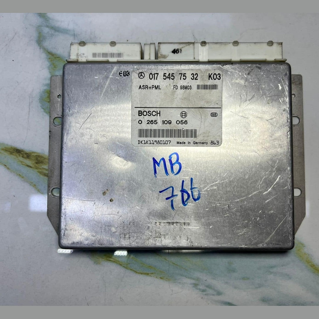 1998-1999 Mercedes E320 ABS Control Module A0175457532  W210 E-Class E320 E430