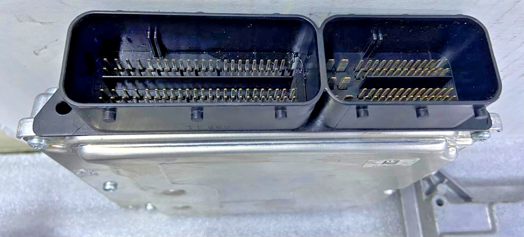 OEM BMW E60 E90 E91 X5 E70 DDE Complete Kit Engine Control Unit ECU 7810980