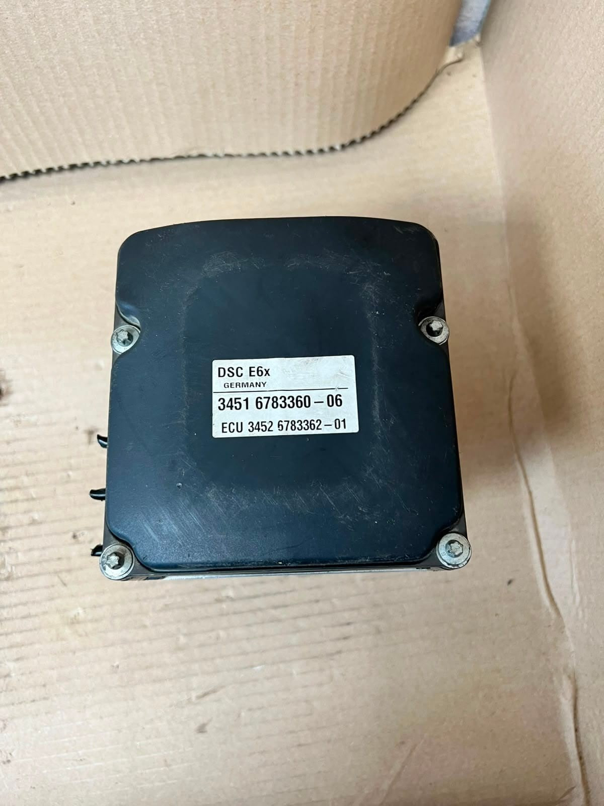 2008-2010 BMW E6X 535i 5 Series E60 520d Abs Pump Control Module 6783360 OEM